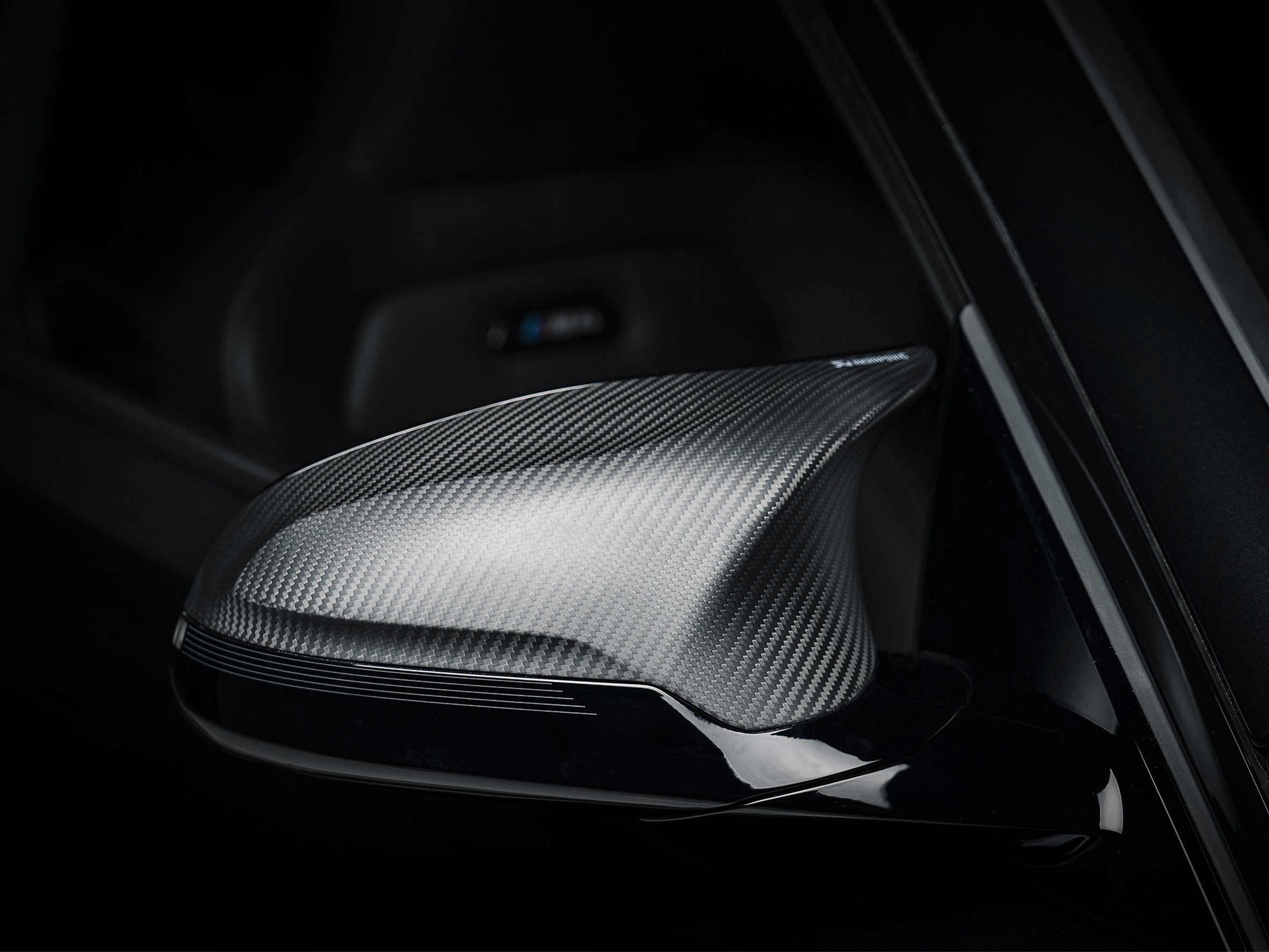 Akrapovič Carbon Fibre Mirror Cap Set - Matte für BMW M2 Competition (F87N) - OPF/GPF 2 Akrapovič Carbon Fibre Mirror Cap Set – Matte für BMW M4 (F82 / F83) – OPF/GPF - Ansicht 2