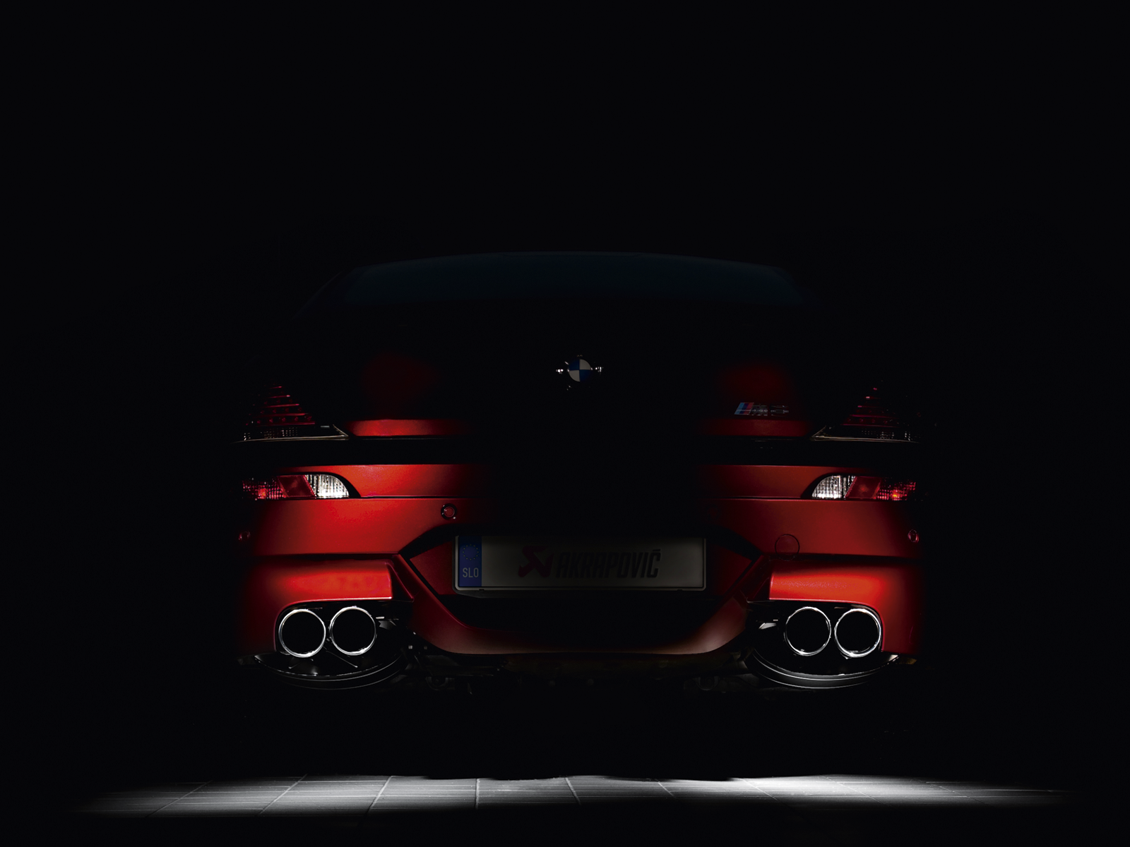 Akrapovič Slip-On Line (Titan) für BMW M6 (E63 / E64) 3 Akrapovič Slip-On Line (Titan) für BMW M6 (E63 / E64) - Ansicht 3